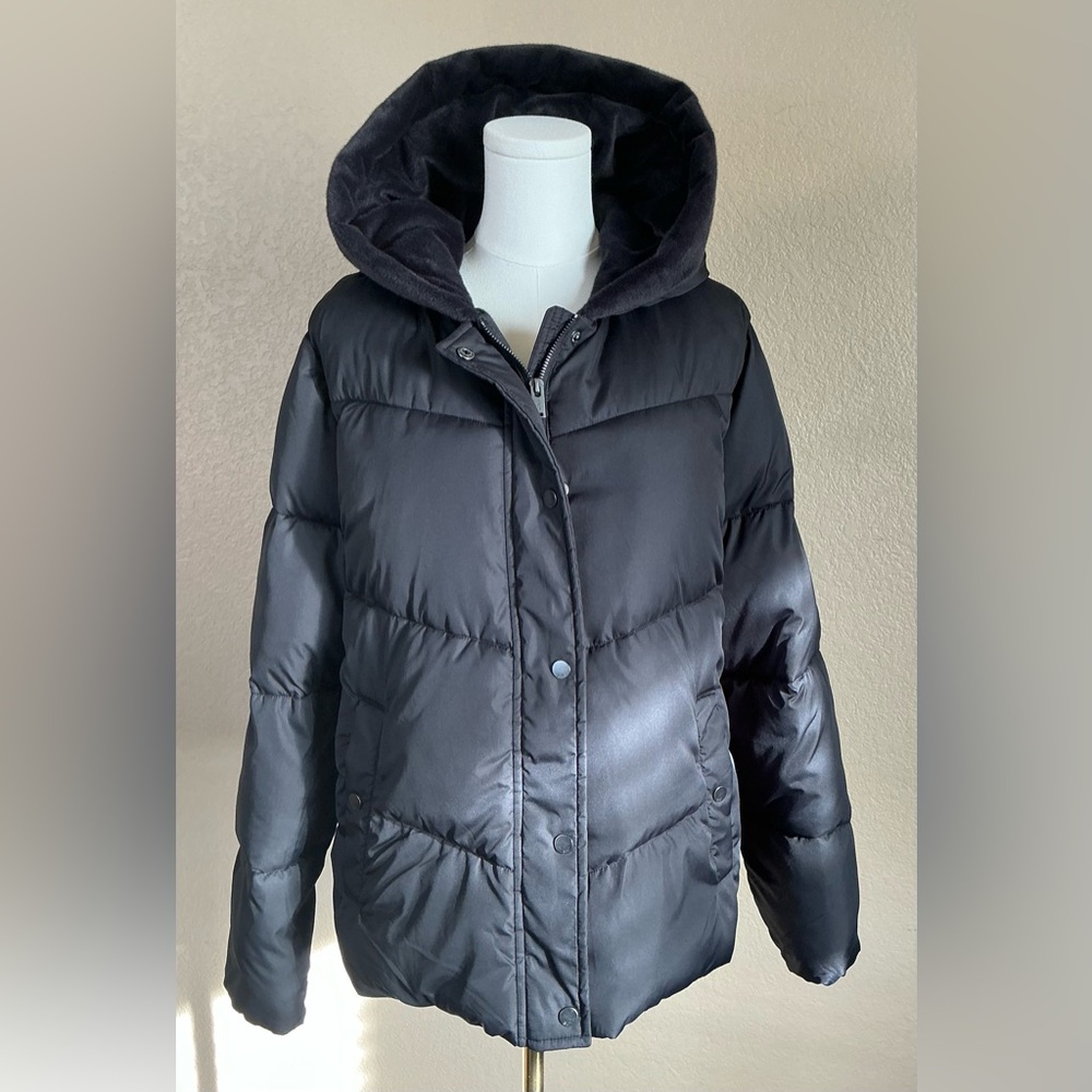32 Degrees Heat Black Hooded Puffer Jacket – Woman’s - Size L – Faux Fur Lined